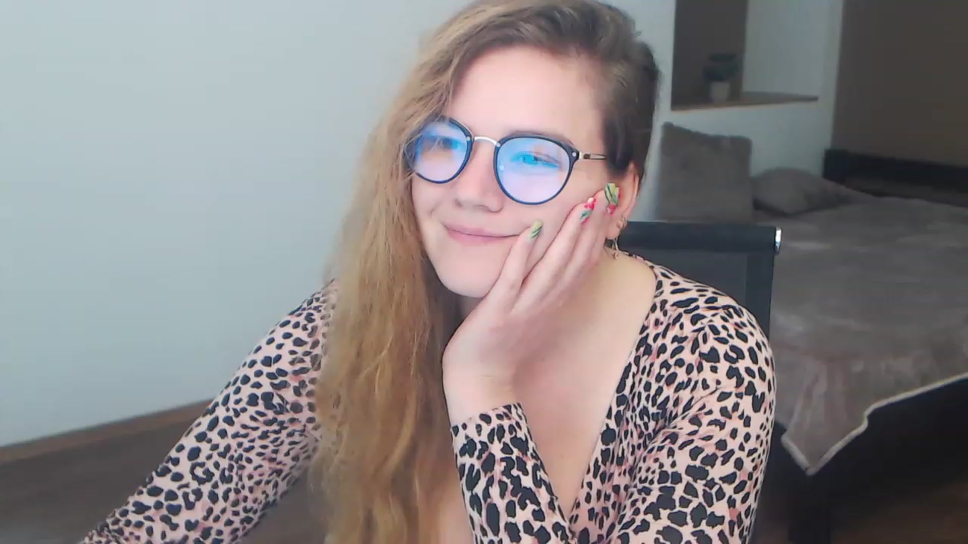 Gallery image thumbnail from KellyKleine's myfreecams stream on, 04/13/2023, 14:57 image 12 of 20