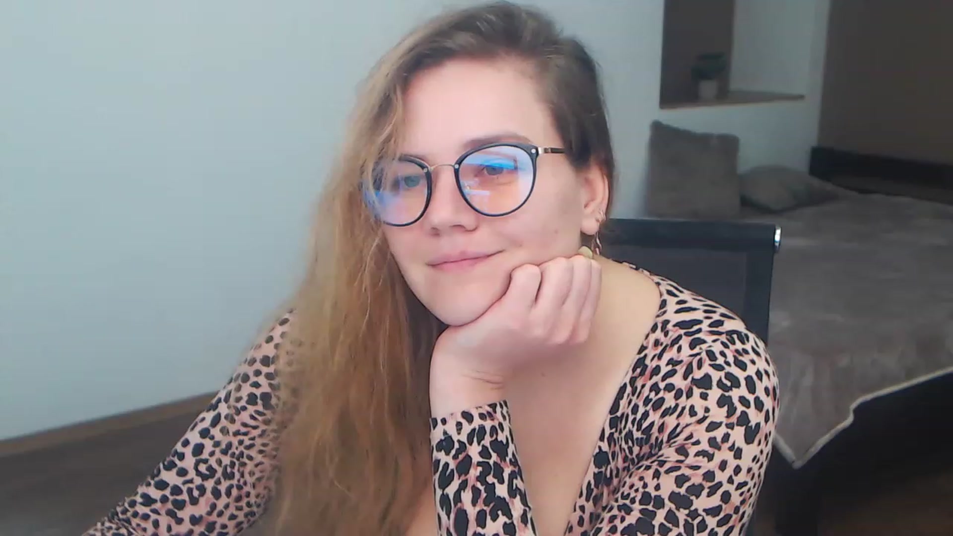 Gallery image thumbnail from KellyKleine's myfreecams stream on, 04/13/2023, 14:57 image 13 of 20