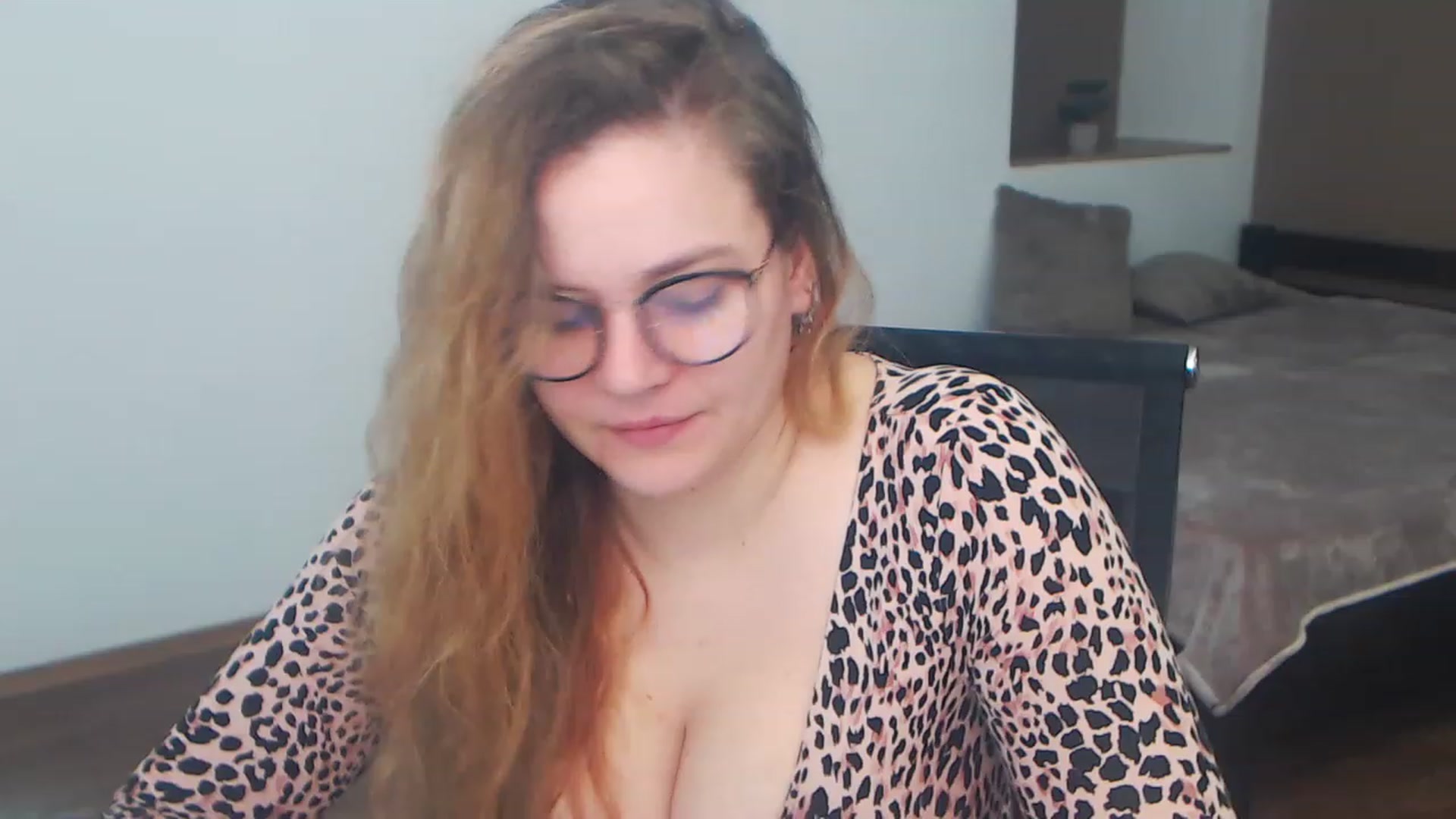 Gallery image thumbnail from KellyKleine's myfreecams stream on, 04/13/2023, 14:57 image 6 of 20
