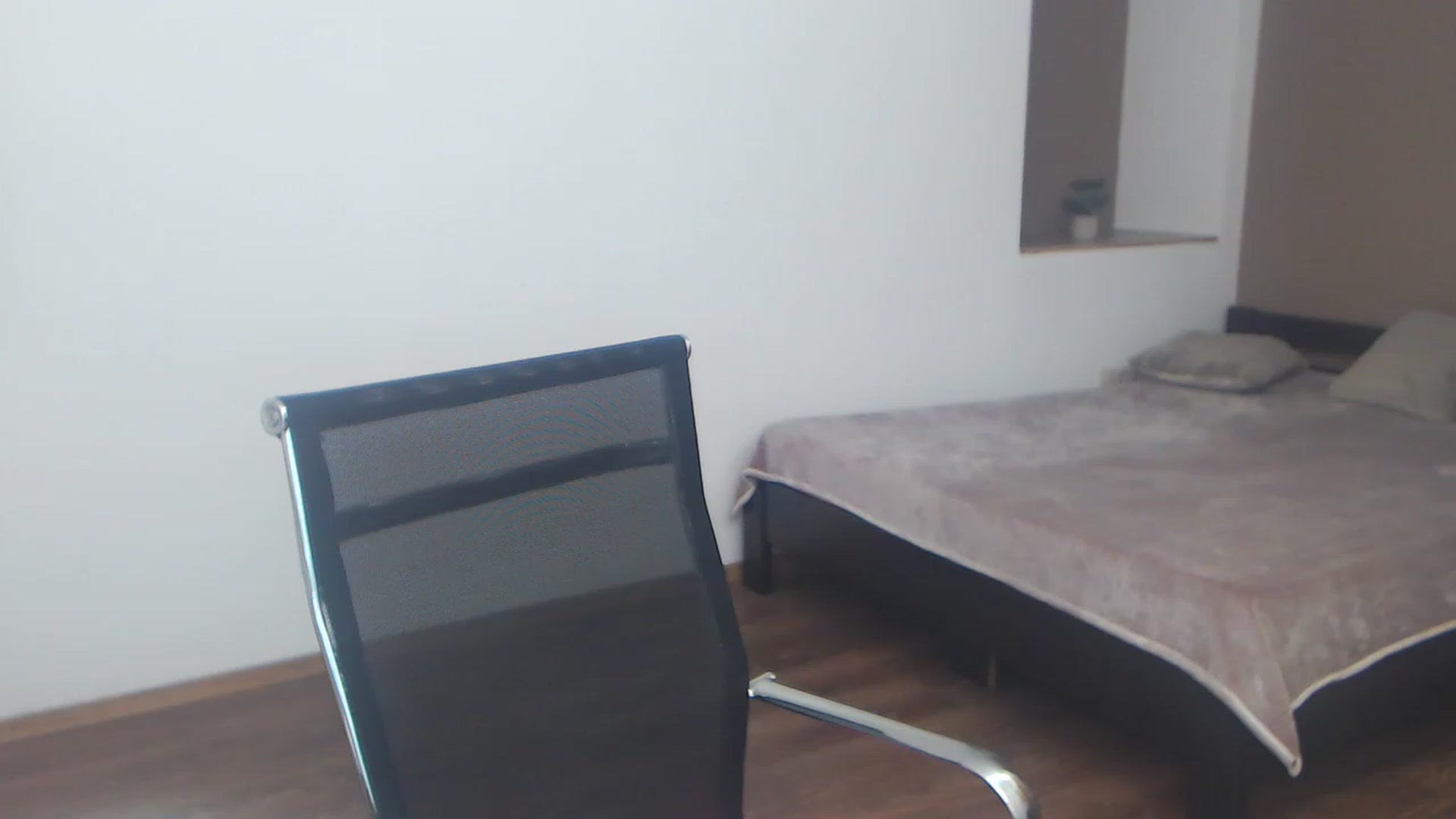 Gallery image thumbnail from KellyKleine's myfreecams stream on, 04/15/2023, 13:41 image 1 of 20