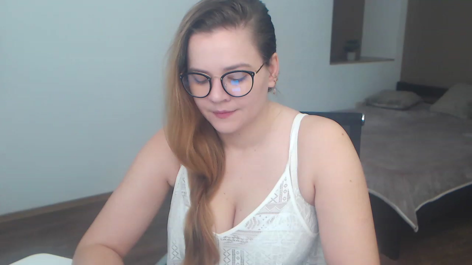 Gallery image thumbnail from KellyKleine's myfreecams stream on, 04/15/2023, 13:41 image 11 of 20