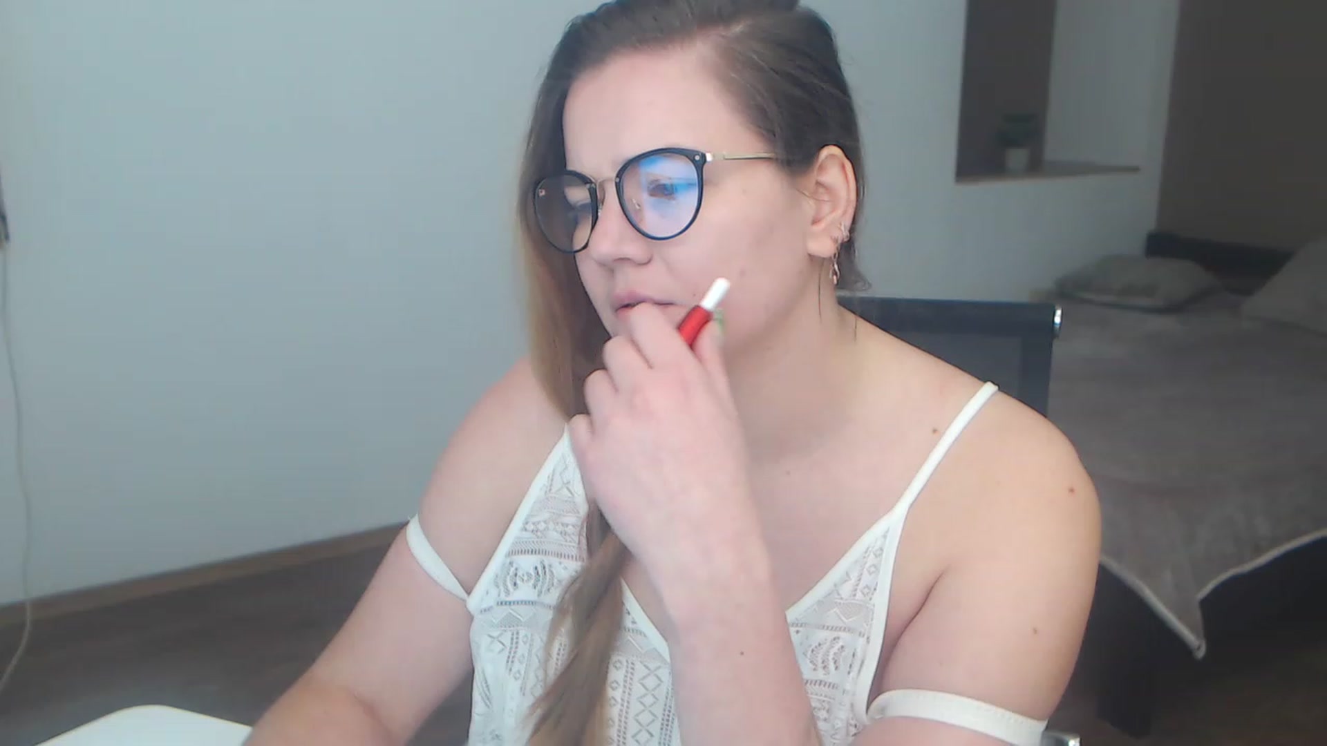 Gallery image thumbnail from KellyKleine's myfreecams stream on, 04/15/2023, 16:03 image 15 of 20