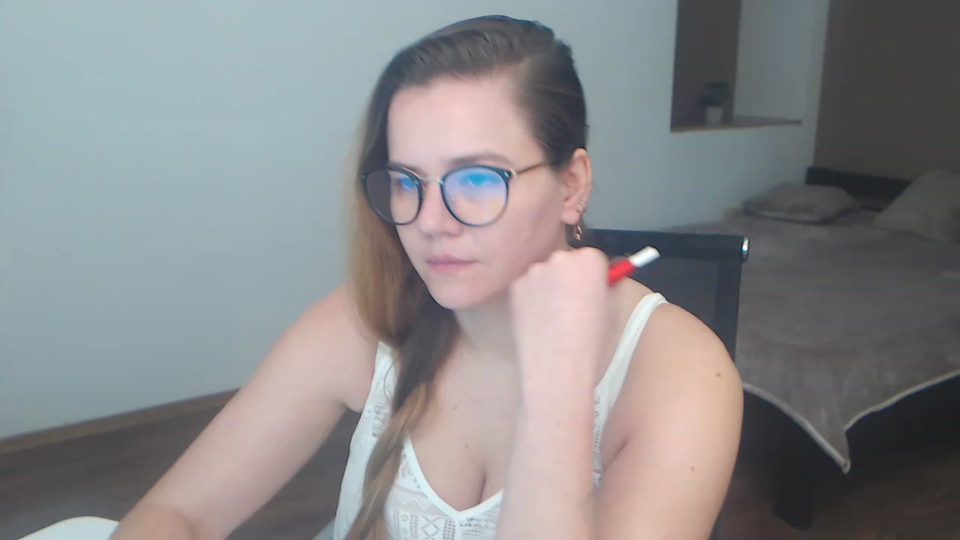 Gallery image thumbnail from KellyKleine's myfreecams stream on, 04/15/2023, 16:03 image 7 of 20