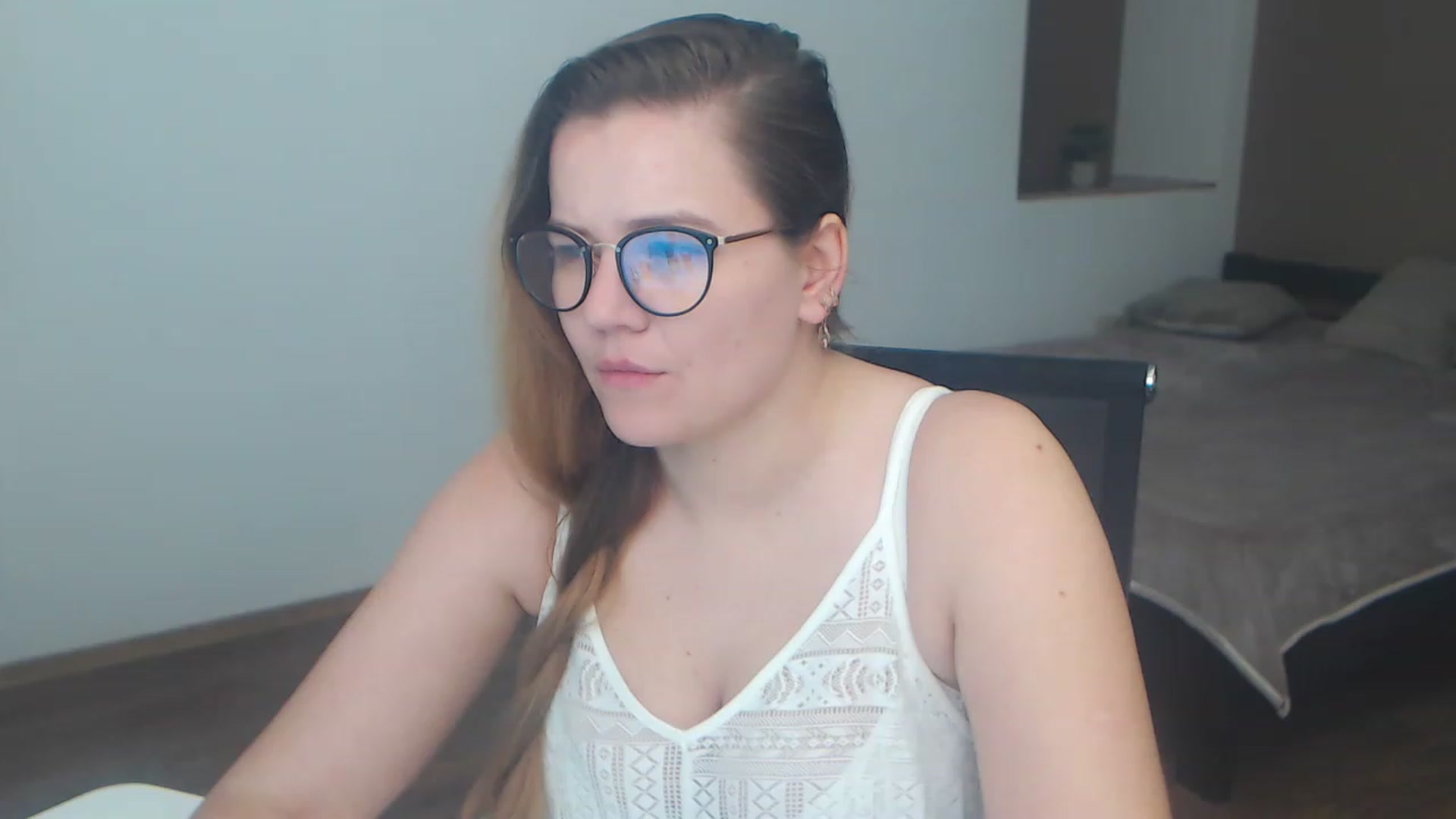 Gallery image thumbnail from KellyKleine's myfreecams stream on, 04/15/2023, 16:03 image 6 of 20