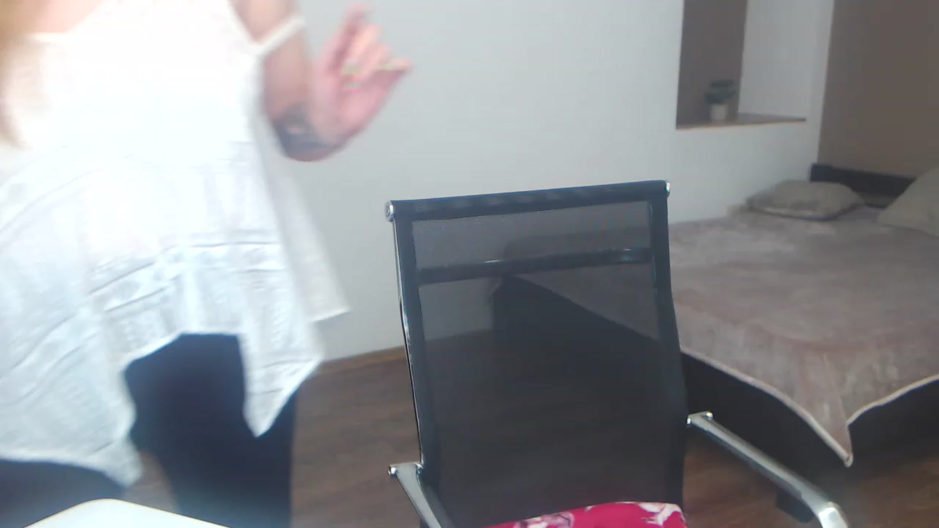 Gallery image thumbnail from KellyKleine's myfreecams stream on, 04/15/2023, 16:37 image 17 of 20
