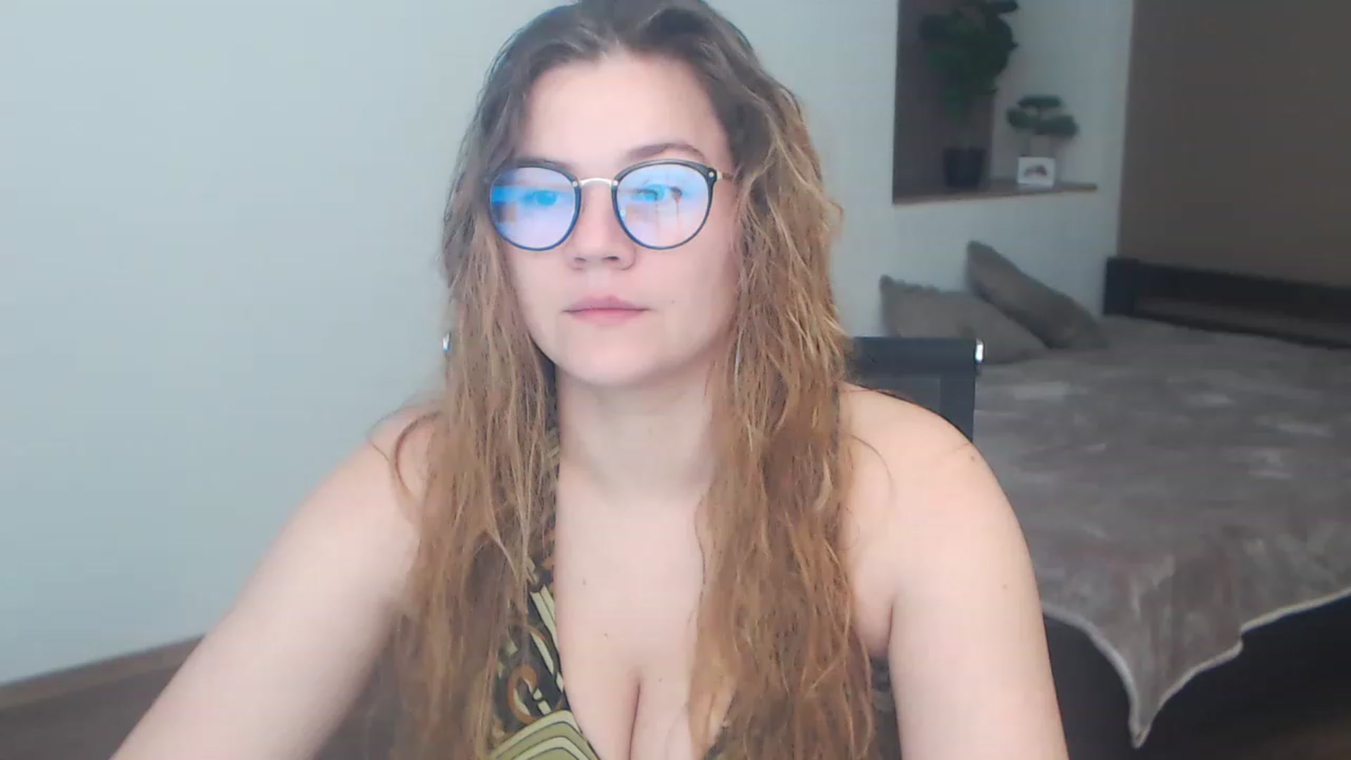 Gallery image thumbnail from KellyKleine's myfreecams stream on, 04/22/2023, 19:15 image 1 of 20