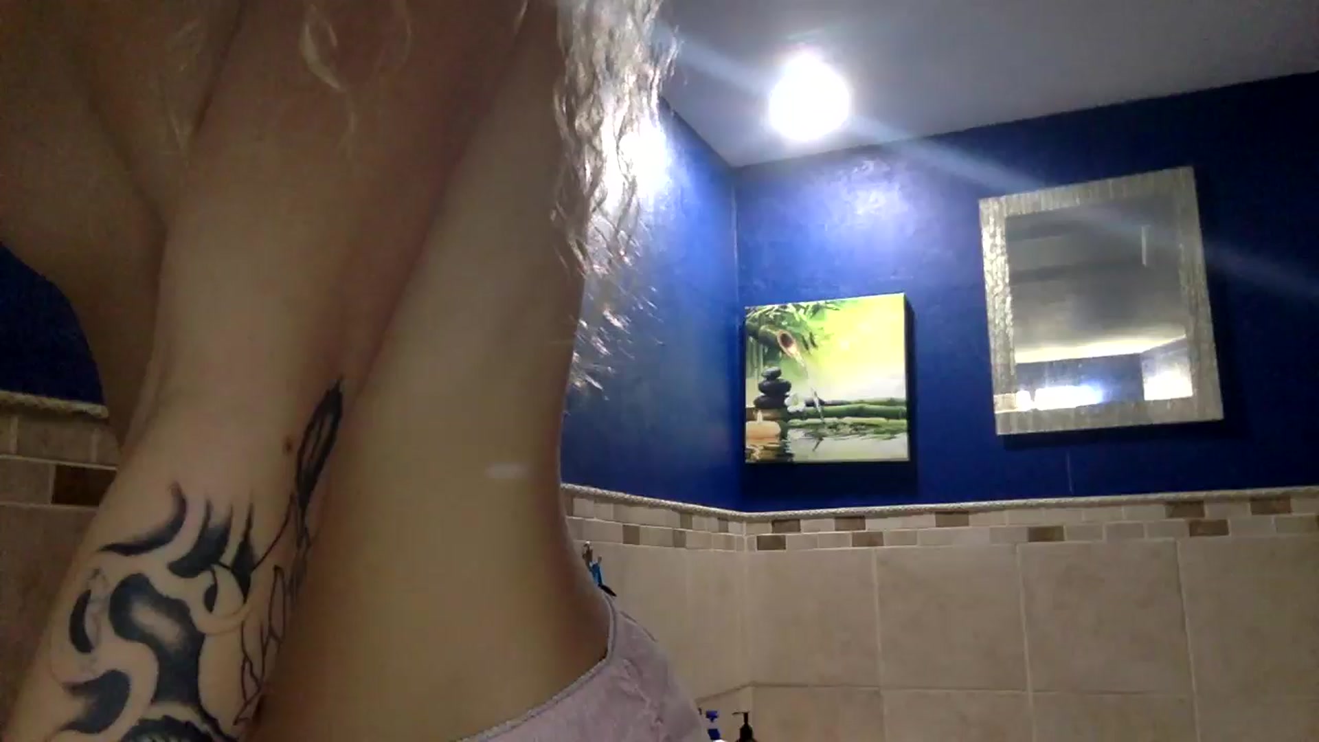 Gallery image thumbnail from KellyLiveYes's myfreecams stream on, 01/21/2025, 24:27 image 1 of 20