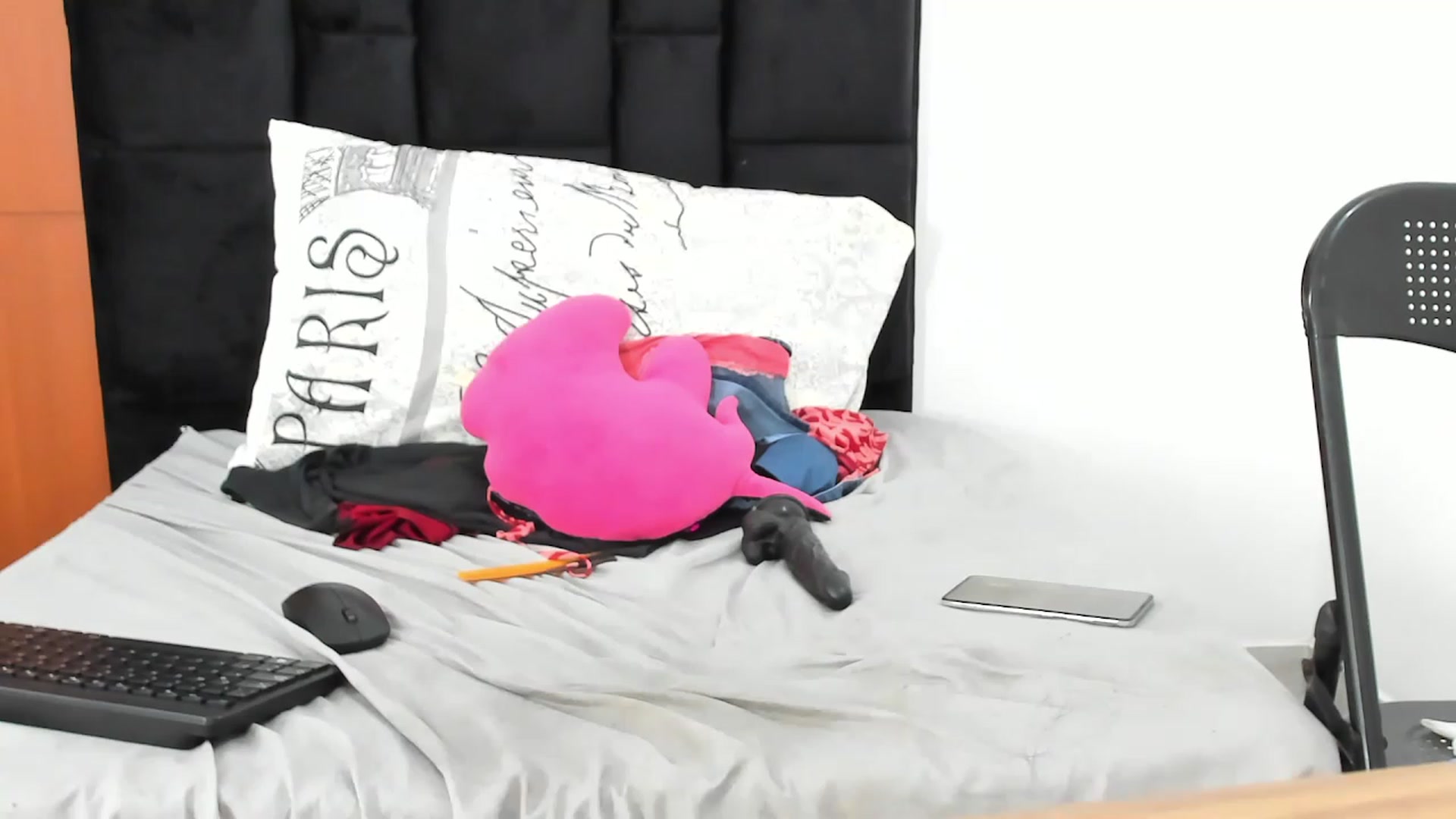 Gallery image thumbnail from KellyManely's myfreecams stream on, 11/28/2022, 14:16 image 15 of 20
