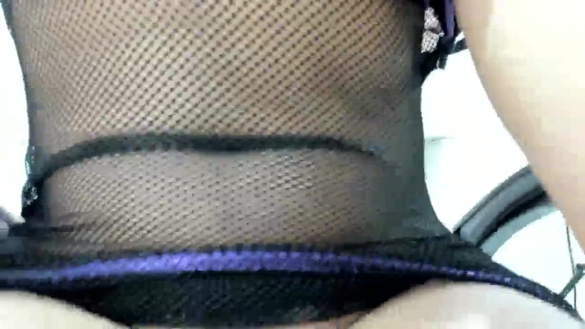 Gallery image thumbnail from KellyManely's myfreecams stream on, 12/18/2023, 13:33 image 14 of 20