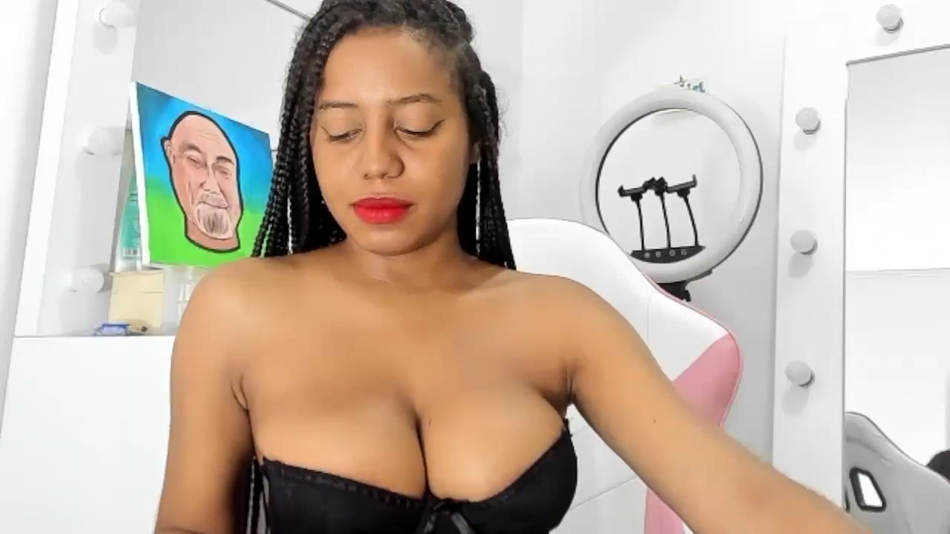 Gallery image thumbnail from KellyManely's myfreecams stream on, 06/05/2024, 14:47 image 8 of 20