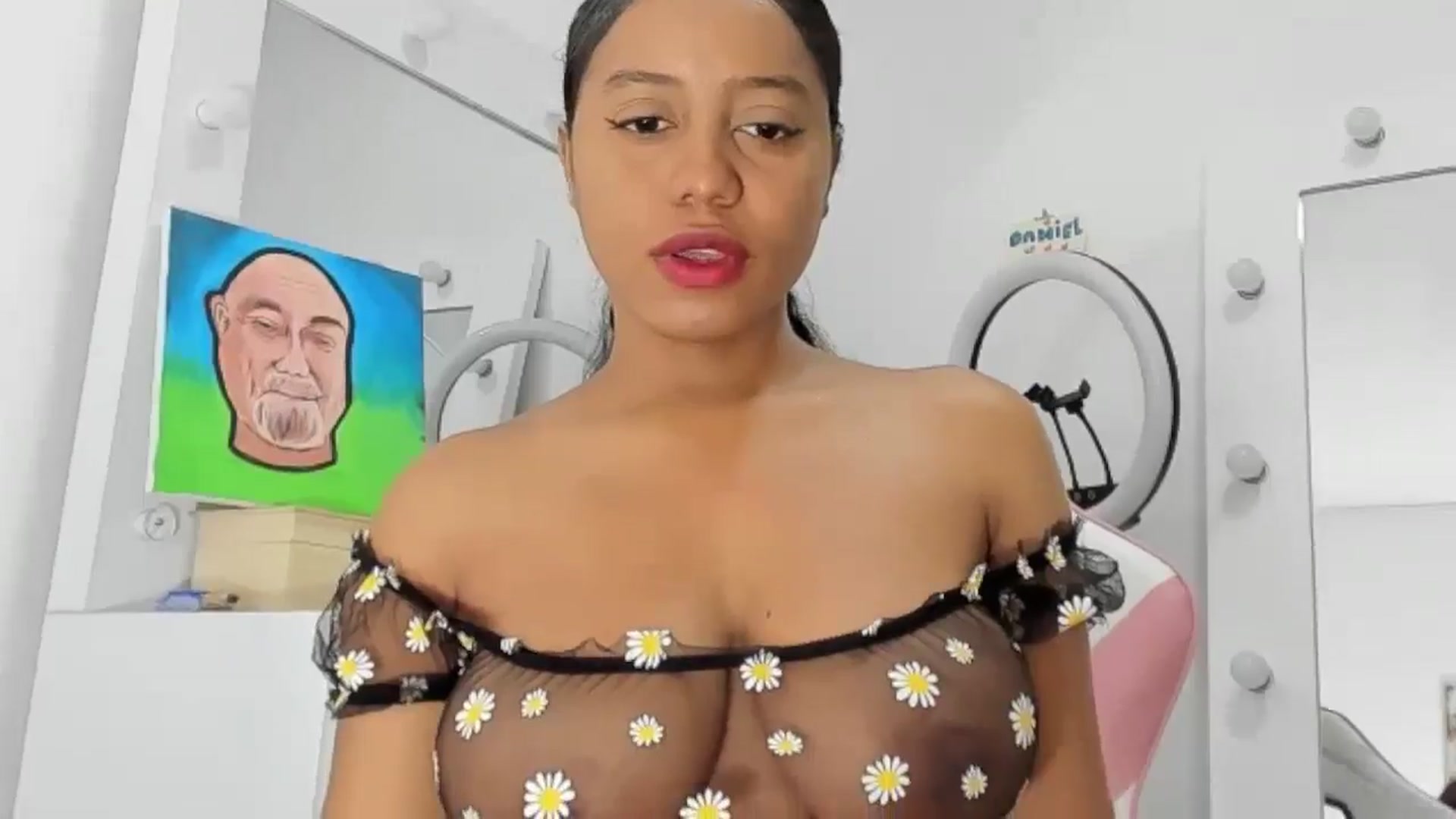 Gallery image thumbnail from KellyManely's myfreecams stream on, 06/22/2024, 14:28 image 19 of 20