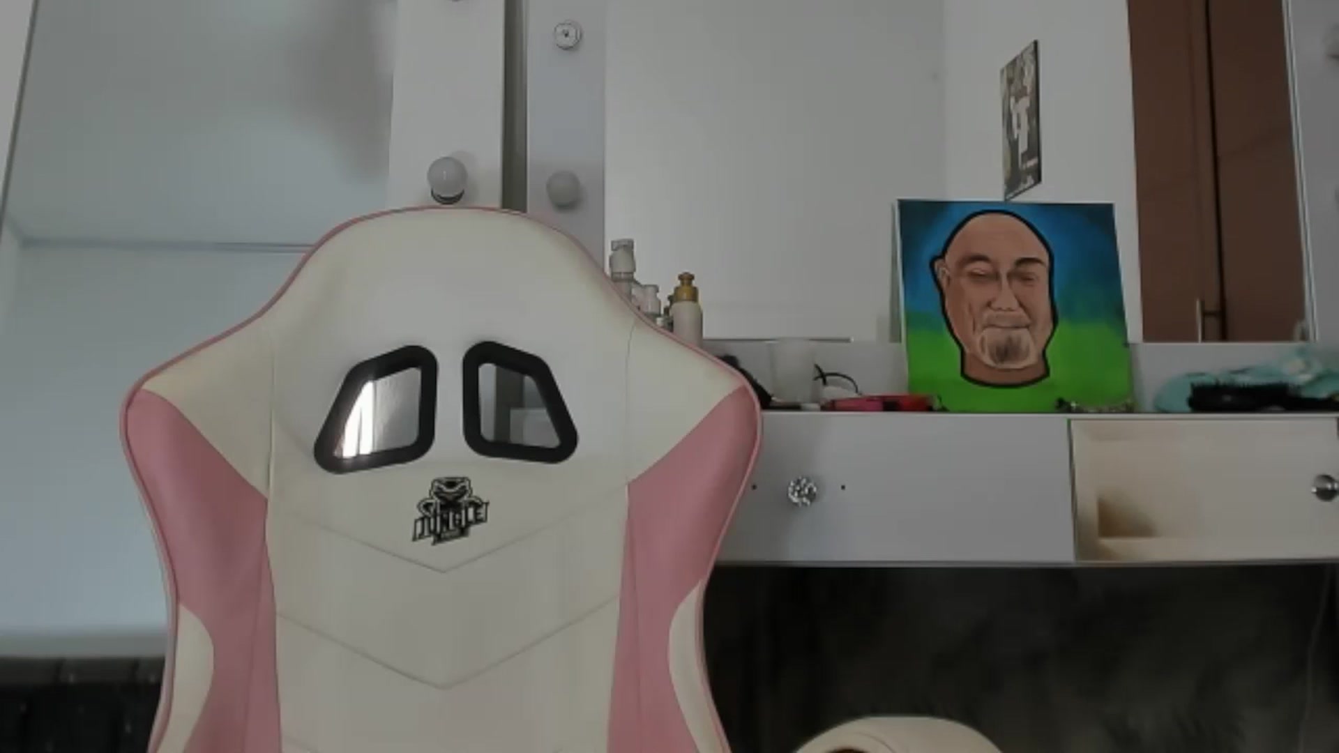 Gallery image thumbnail from KellyManely's myfreecams stream on, 09/07/2024, 15:01 image 20 of 20