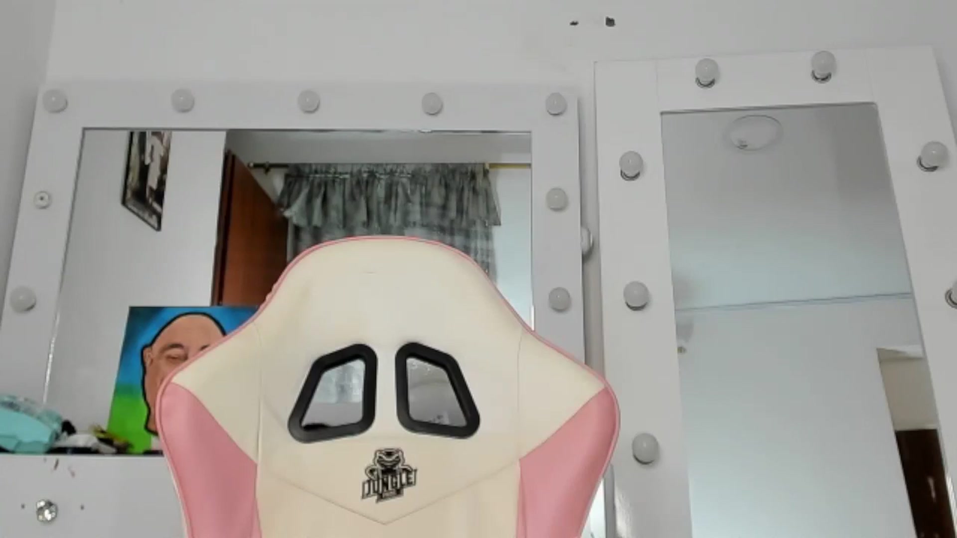 Gallery image thumbnail from KellyManely's myfreecams stream on, 01/20/2025, 15:13 image 20 of 20