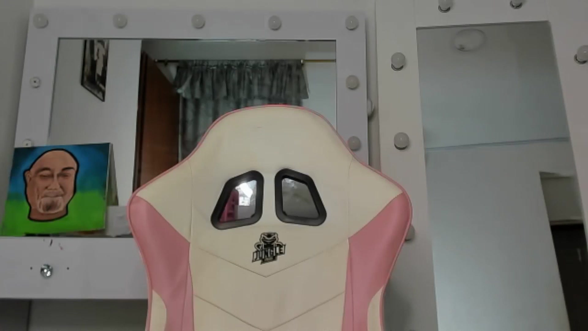 Gallery image thumbnail from KellyManely's myfreecams stream on, 01/24/2025, 13:42 image 10 of 20