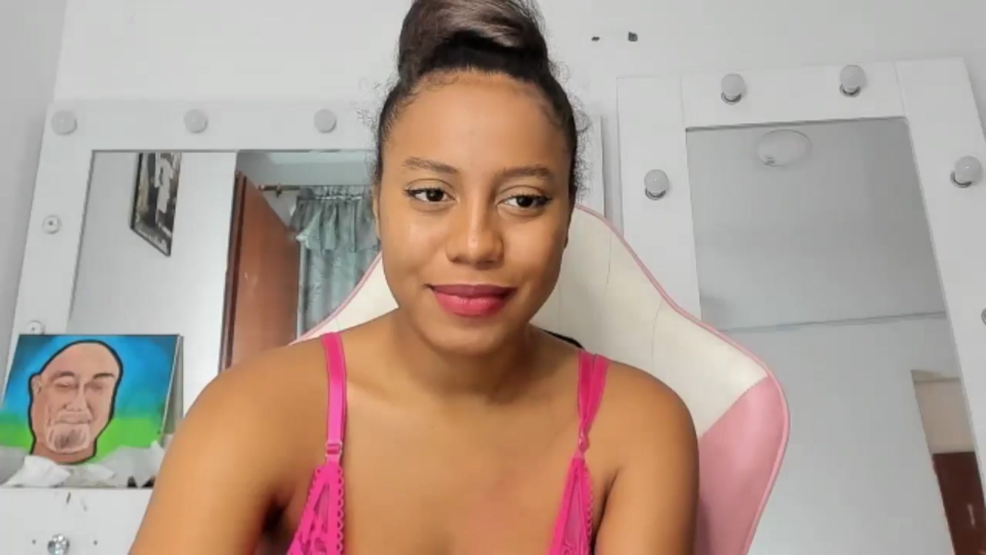 Gallery image thumbnail from KellyManely's myfreecams stream on, 02/13/2025, 15:19 image 4 of 20