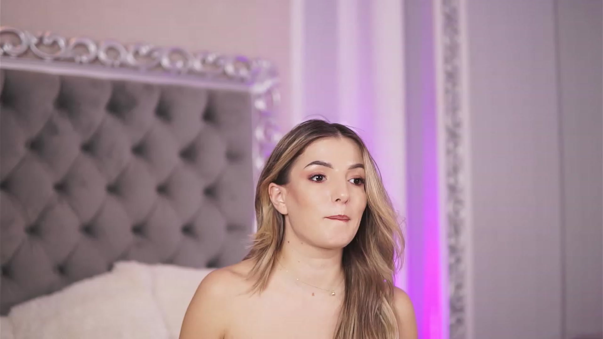 Gallery image thumbnail from KellyMathews's myfreecams stream on, 11/13/2023, 13:46 image 18 of 20