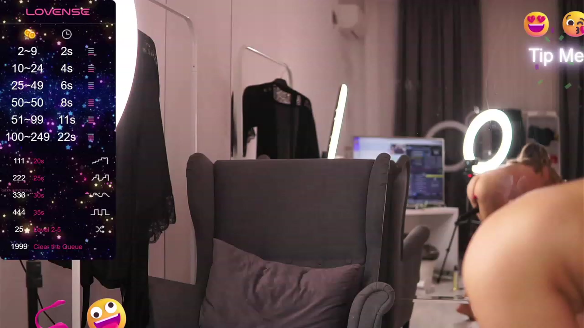 Gallery image thumbnail from KellyMathews's myfreecams stream on, 12/14/2023, 13:46 image 12 of 20
