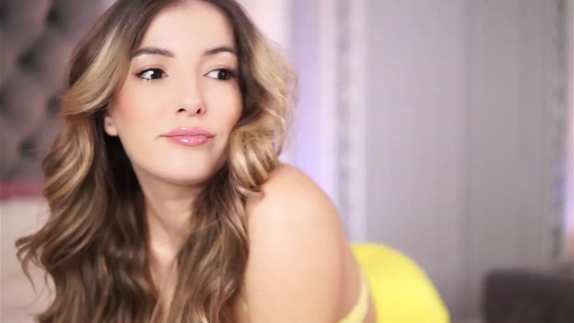 Gallery image thumbnail from KellyMathews's myfreecams stream on, 01/16/2024, 06:32 image 9 of 20