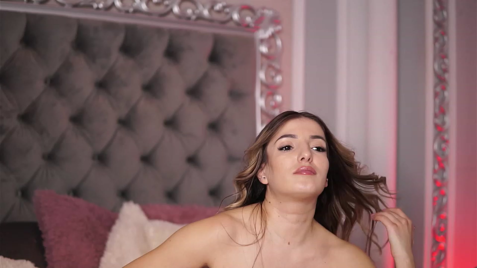 Gallery image thumbnail from KellyMathews's myfreecams stream on, 01/17/2024, 14:42 image 13 of 20