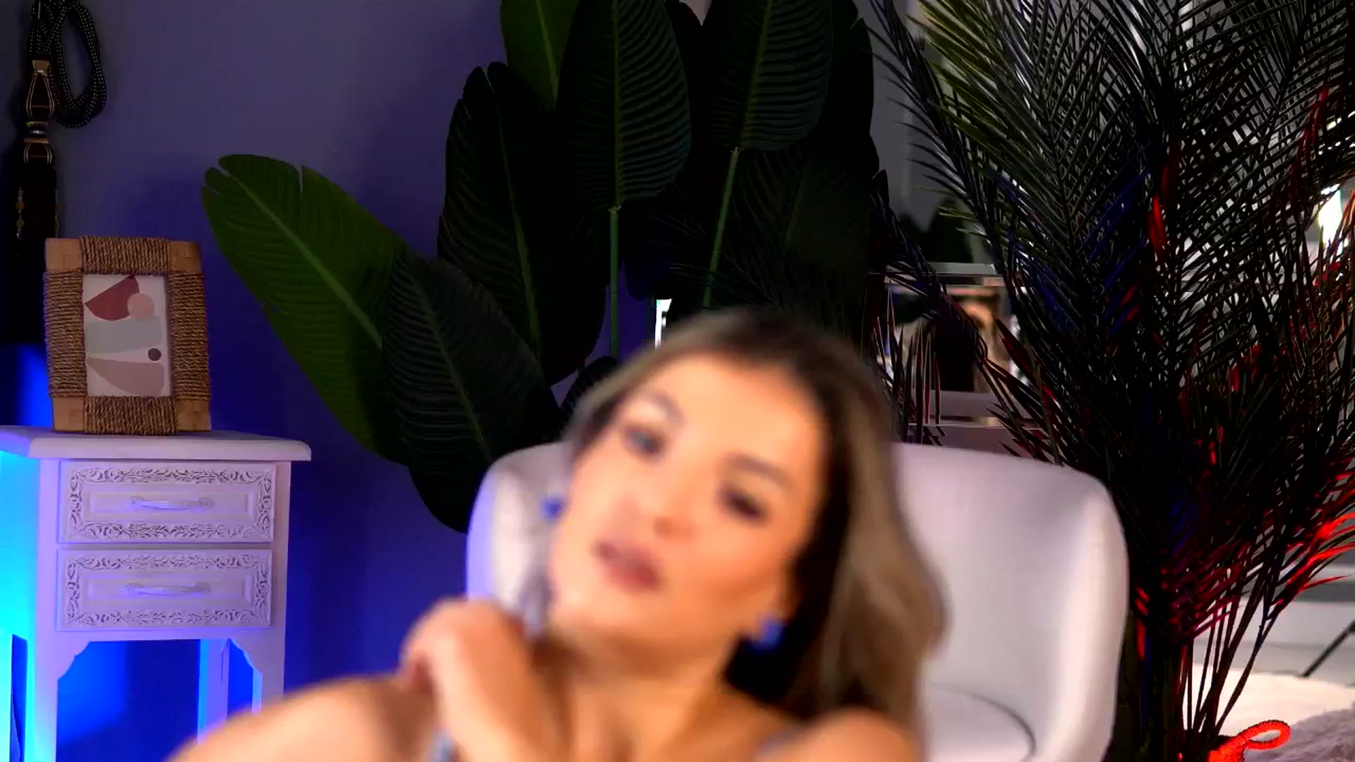 Gallery image thumbnail from KellyMathews's myfreecams stream on, 08/11/2025, 10:15 image 2 of 20