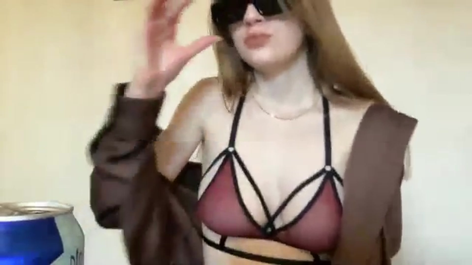 Gallery image thumbnail from KellyOrlean's myfreecams stream on, 03/06/2025, 10:41 image 19 of 20