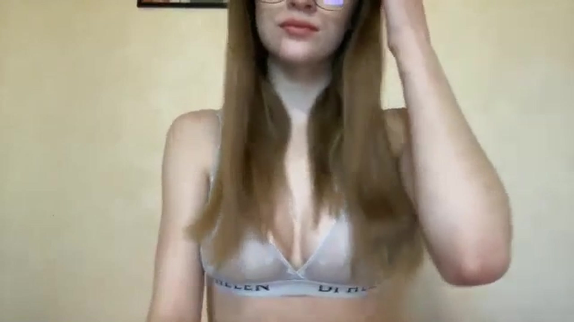 Gallery image thumbnail from KellyOrlean's myfreecams stream on, 04/08/2025, 16:50 image 9 of 20