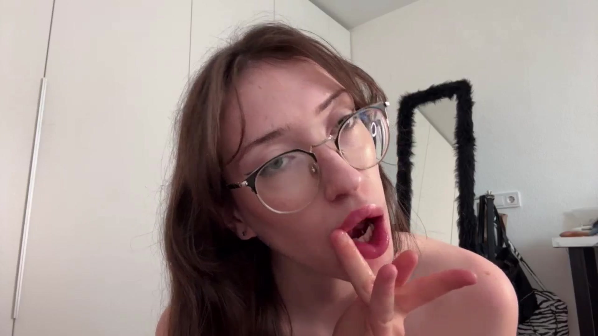 Gallery image thumbnail from Kelly_Grey's myfreecams stream on, 07/16/2025, 11:39 image 5 of 20