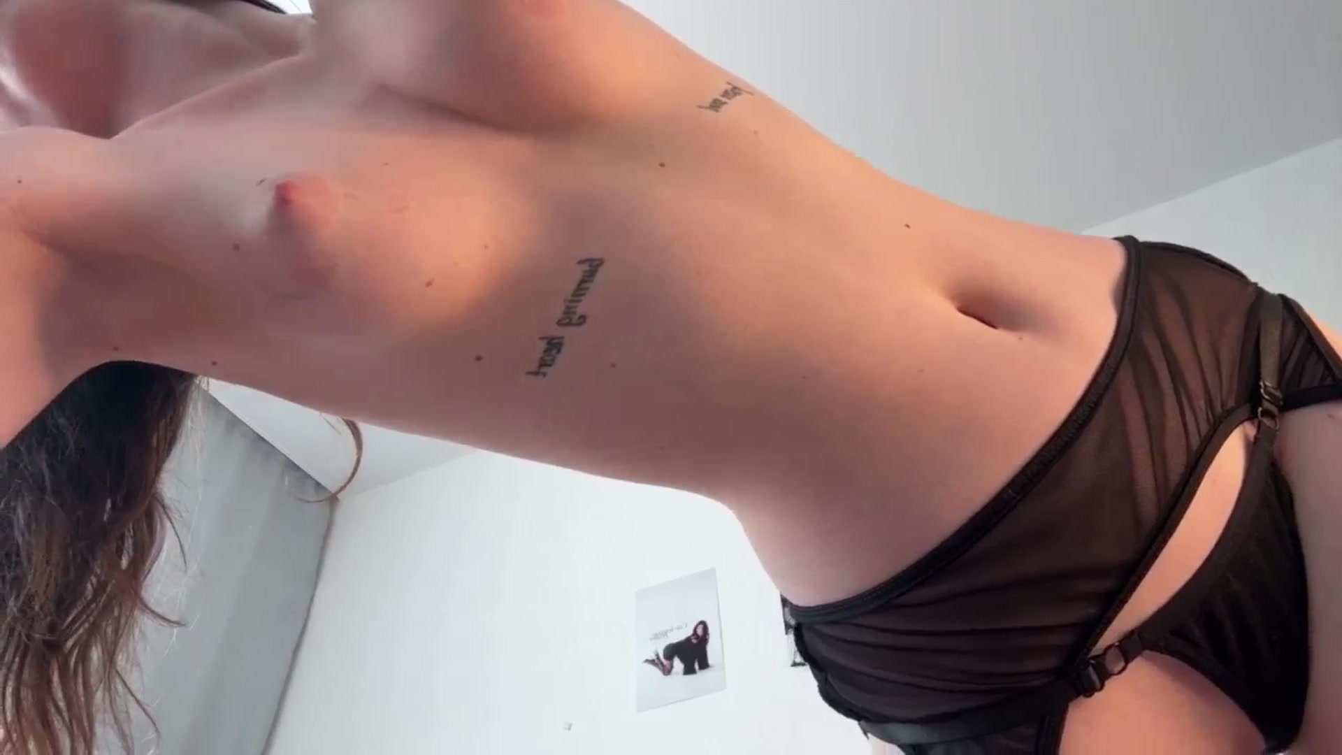 Gallery image thumbnail from Kelly_Grey's myfreecams stream on, 07/16/2025, 12:46 image 11 of 20