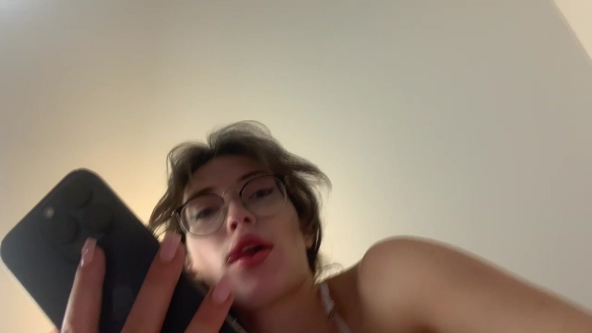 Gallery image thumbnail from Kelly_Grey's myfreecams stream on, 07/26/2025, 12:39 image 4 of 20