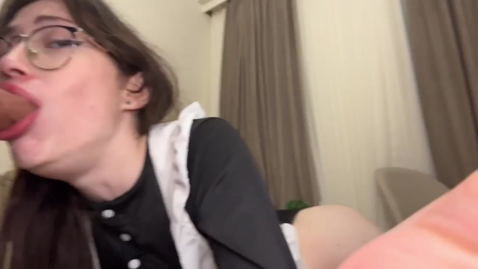 Gallery image thumbnail from Kelly_Grey's myfreecams stream on, 08/23/2025, 16:26 image 14 of 20