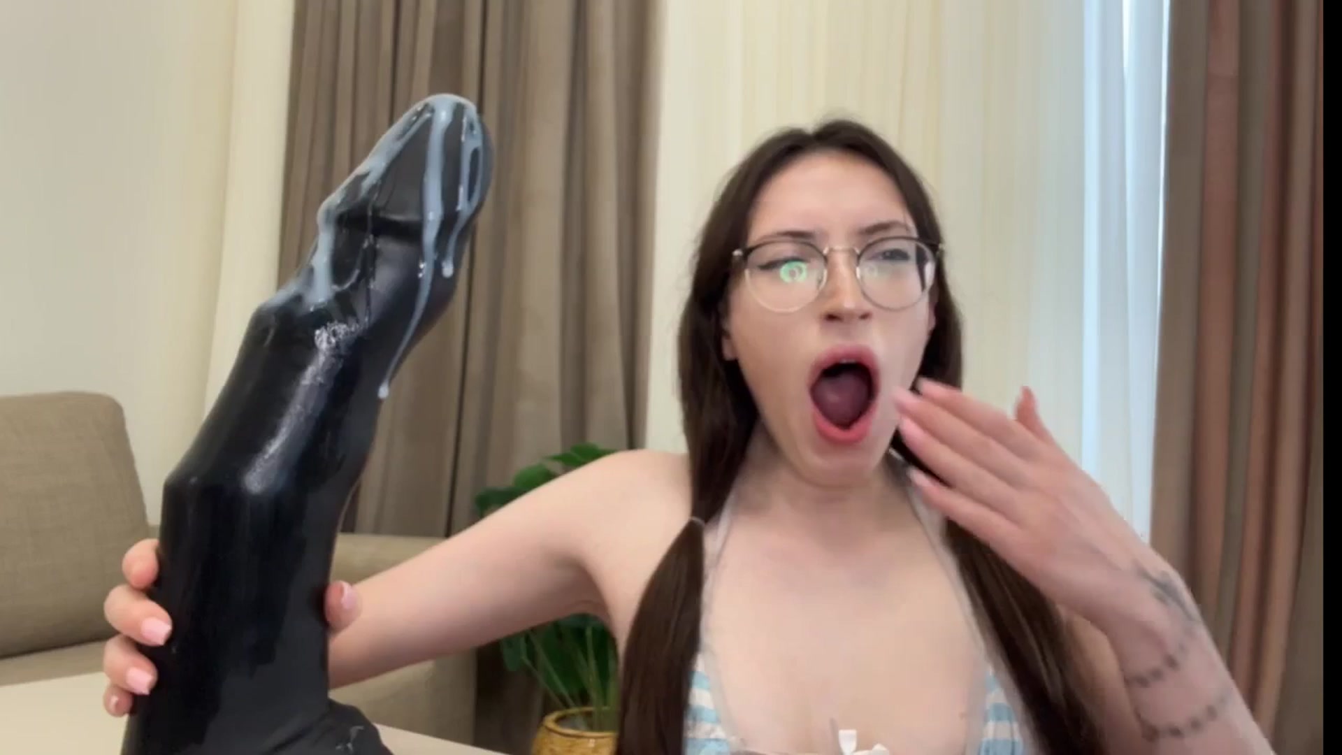 Gallery image thumbnail from Kelly_Grey's myfreecams stream on, 08/26/2025, 08:38 image 15 of 20