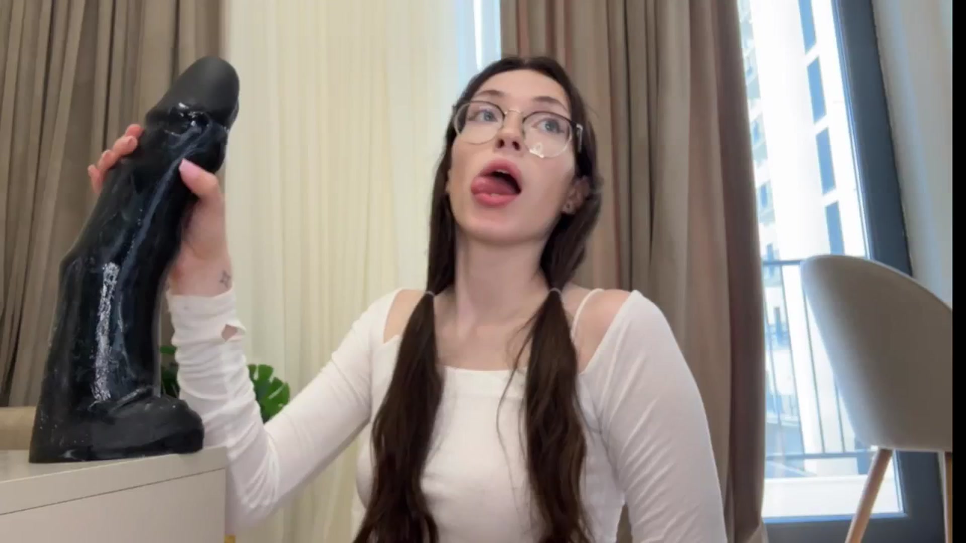 Gallery image thumbnail from Kelly_Grey's myfreecams stream on, 08/26/2025, 09:53 image 2 of 20