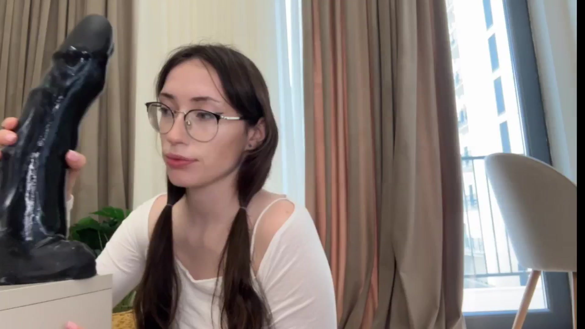Gallery image thumbnail from Kelly_Grey's myfreecams stream on, 08/26/2025, 09:53 image 4 of 20
