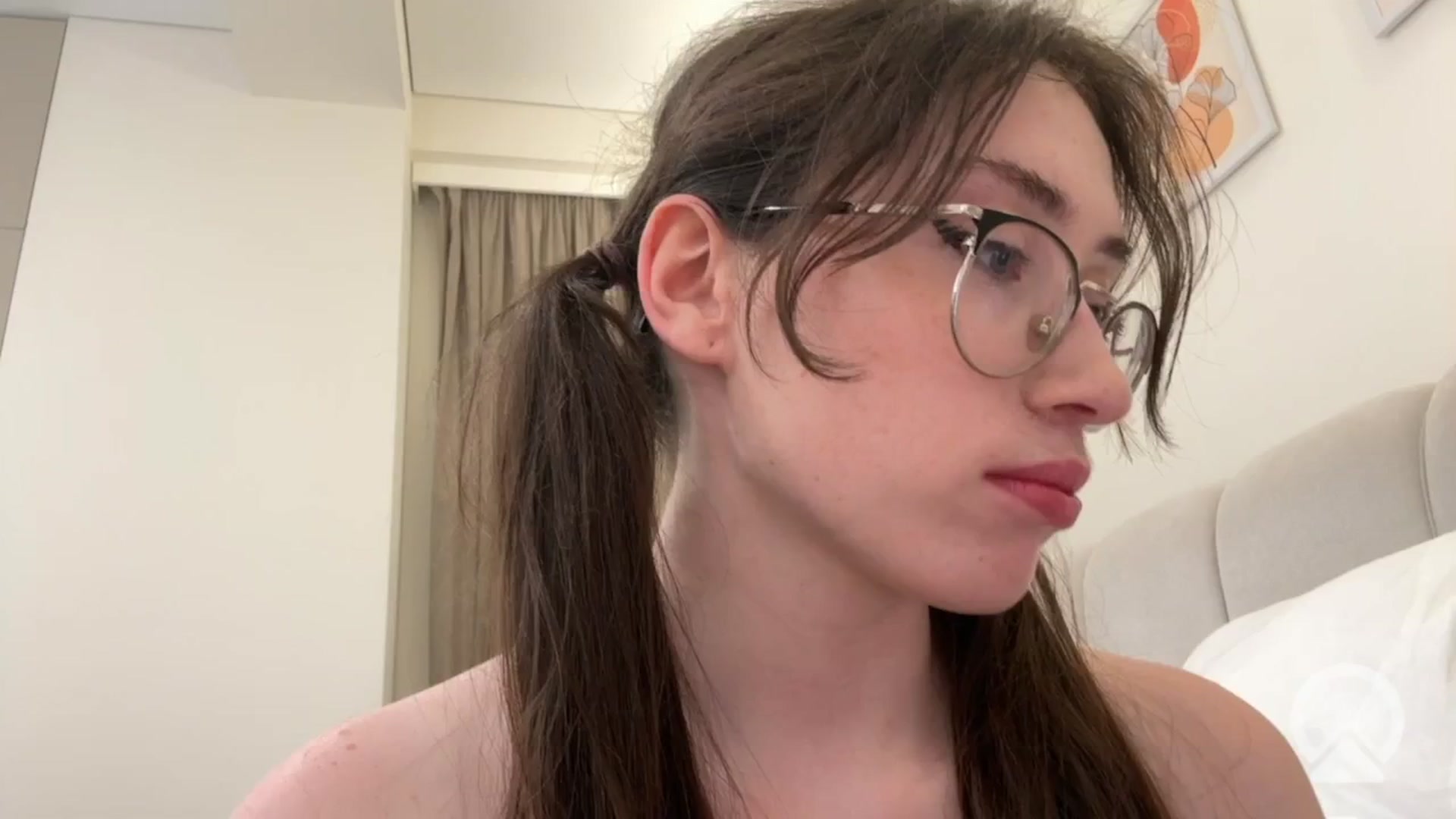 Gallery image thumbnail from Kelly_Grey's myfreecams stream on, 09/11/2025, 15:52 image 3 of 20