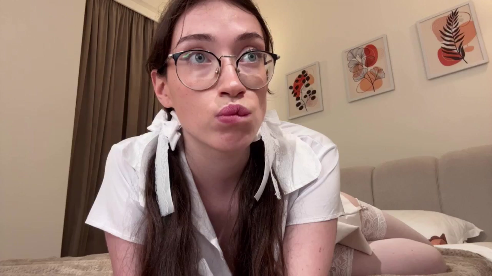 Gallery image thumbnail from Kelly_Grey's myfreecams stream on, 09/19/2025, 13:36 image 1 of 20