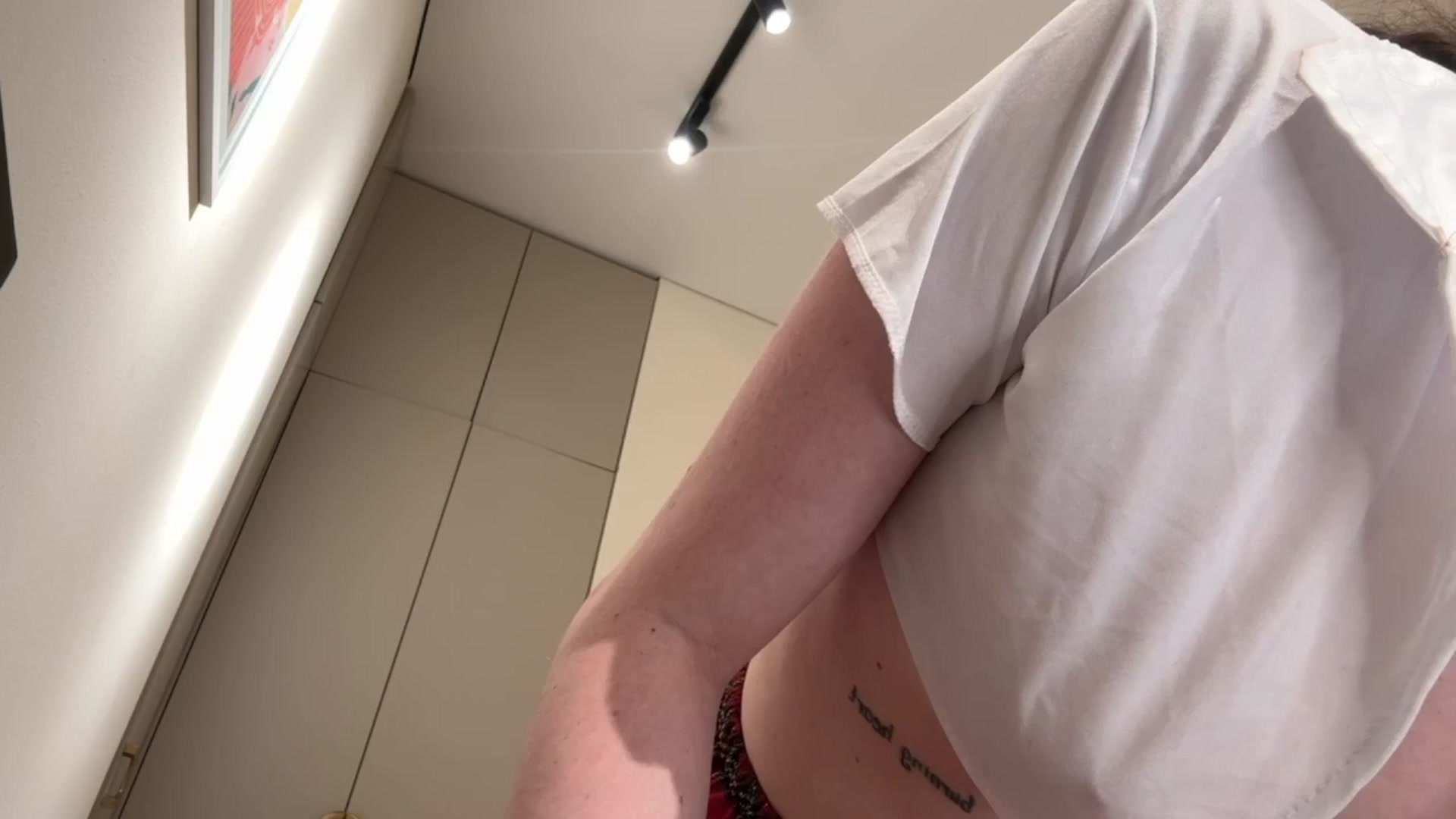 Gallery image thumbnail from Kelly_Grey's myfreecams stream on, 10/12/2025, 12:53 image 13 of 20
