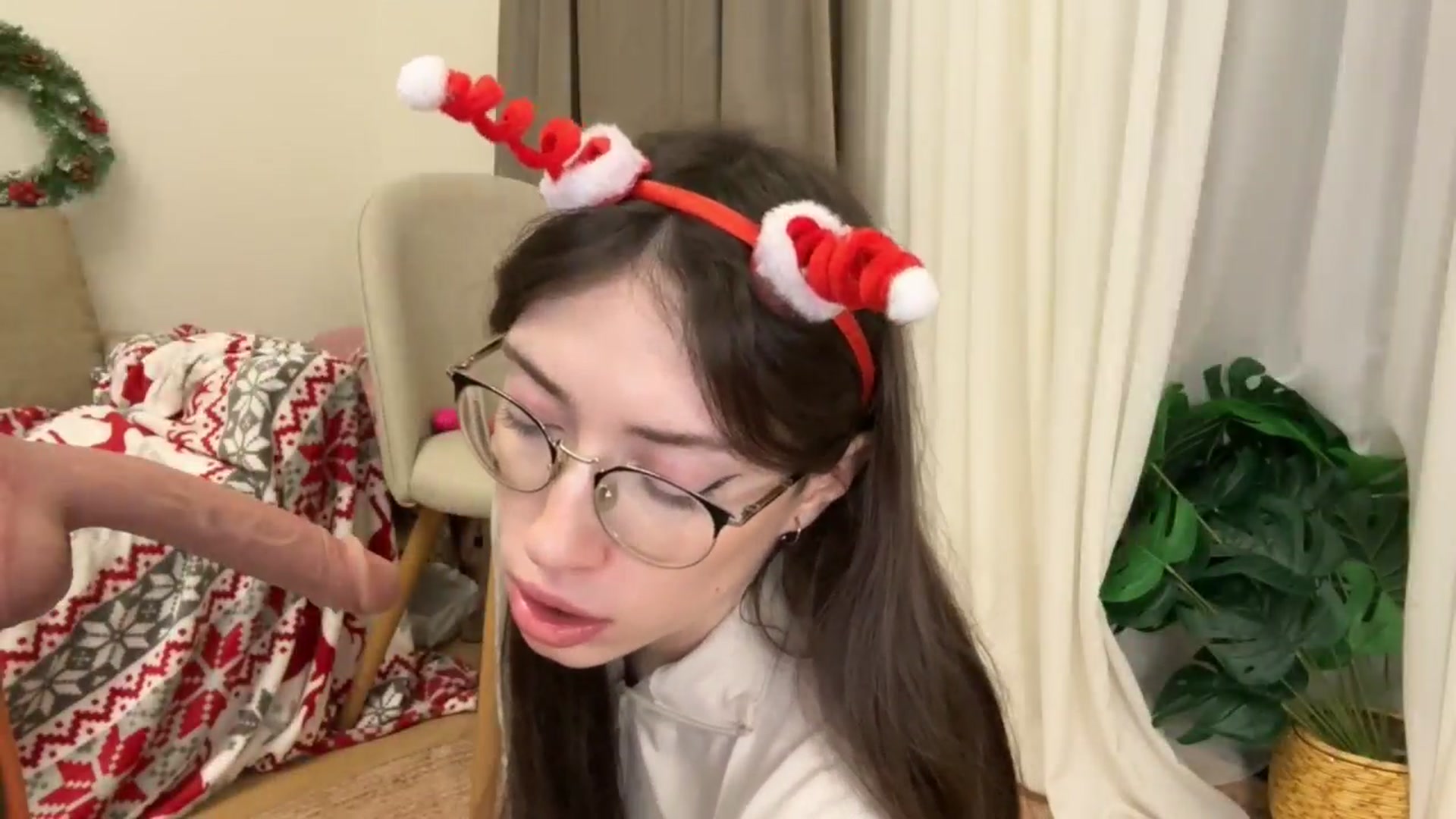 Gallery image thumbnail from Kelly_Grey's myfreecams stream on, 12/23/2025, 20:32 image 17 of 20