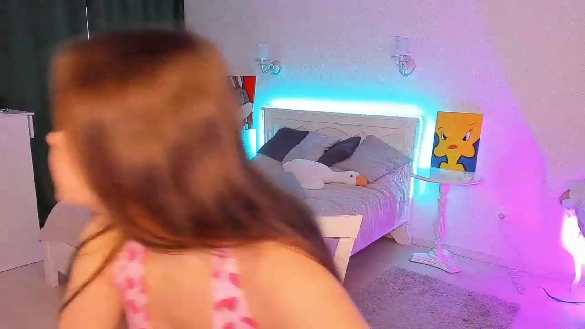 Gallery image thumbnail from Kelly_Roselyn's myfreecams stream on, 05/22/2023, 09:38 image 18 of 20