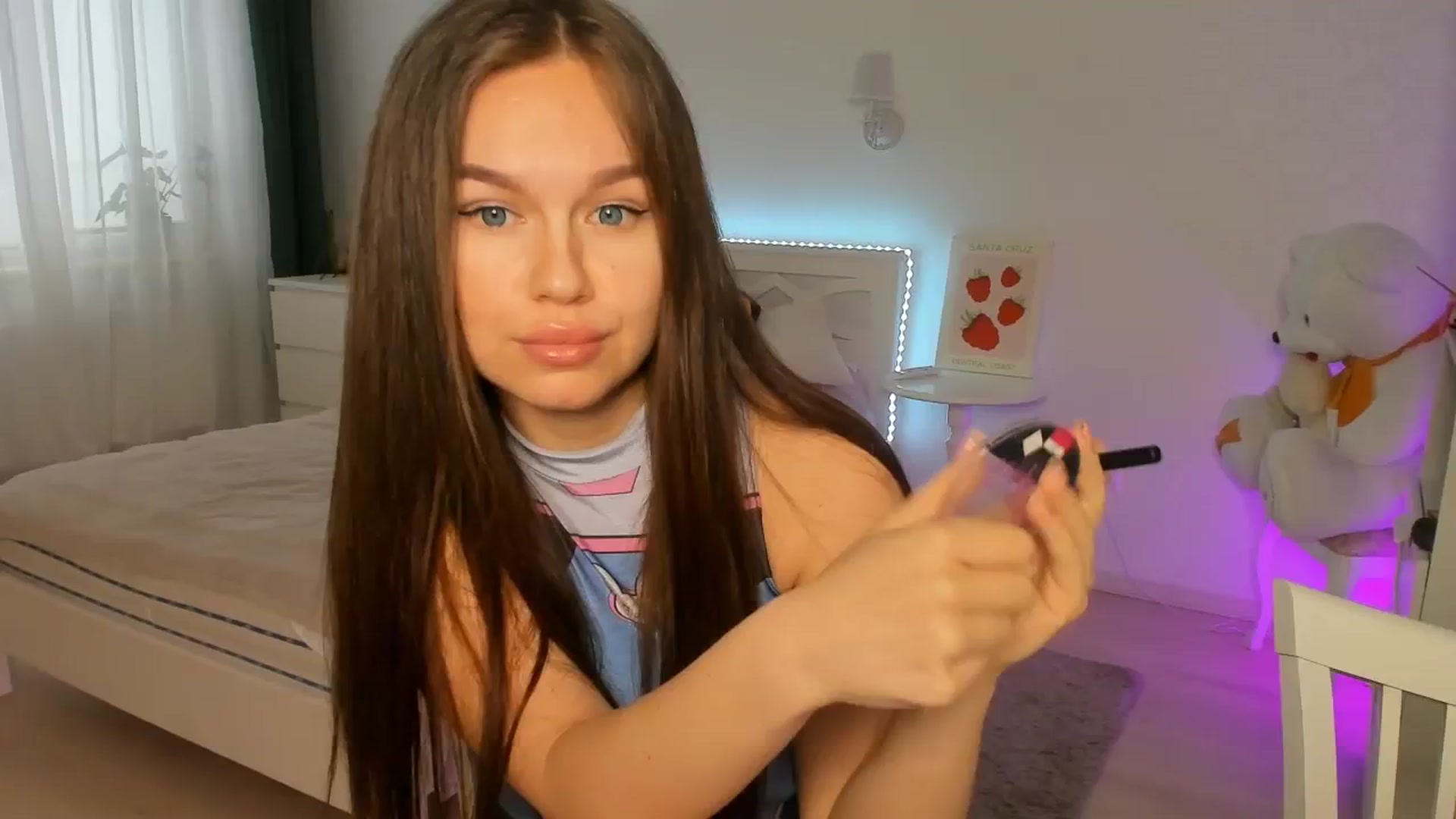 Gallery image thumbnail from Kelly_Roselyn's myfreecams stream on, 06/18/2024, 07:52 image 4 of 20