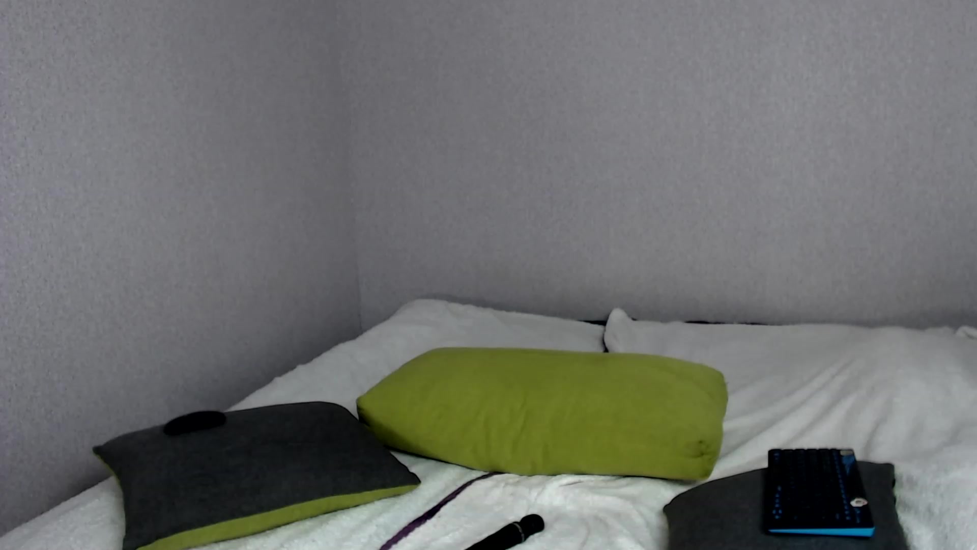 Gallery image thumbnail from Kelly_Winter_'s myfreecams stream on, 11/24/2022, 13:09 image 13 of 20