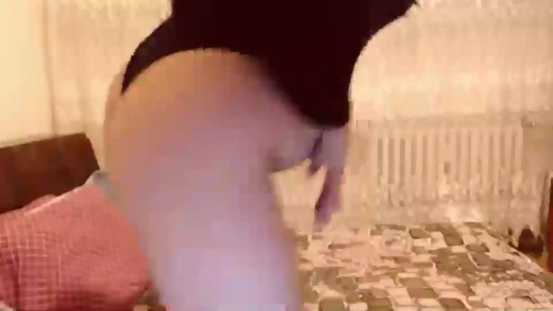 Gallery image thumbnail from Kellybonita's myfreecams stream on, 03/26/2025, 19:00 image 1 of 20