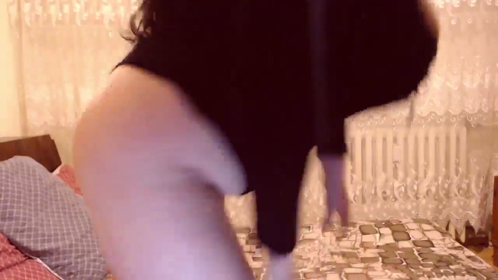 Gallery image thumbnail from Kellybonita's myfreecams stream on, 03/28/2025, 20:28 image 17 of 20