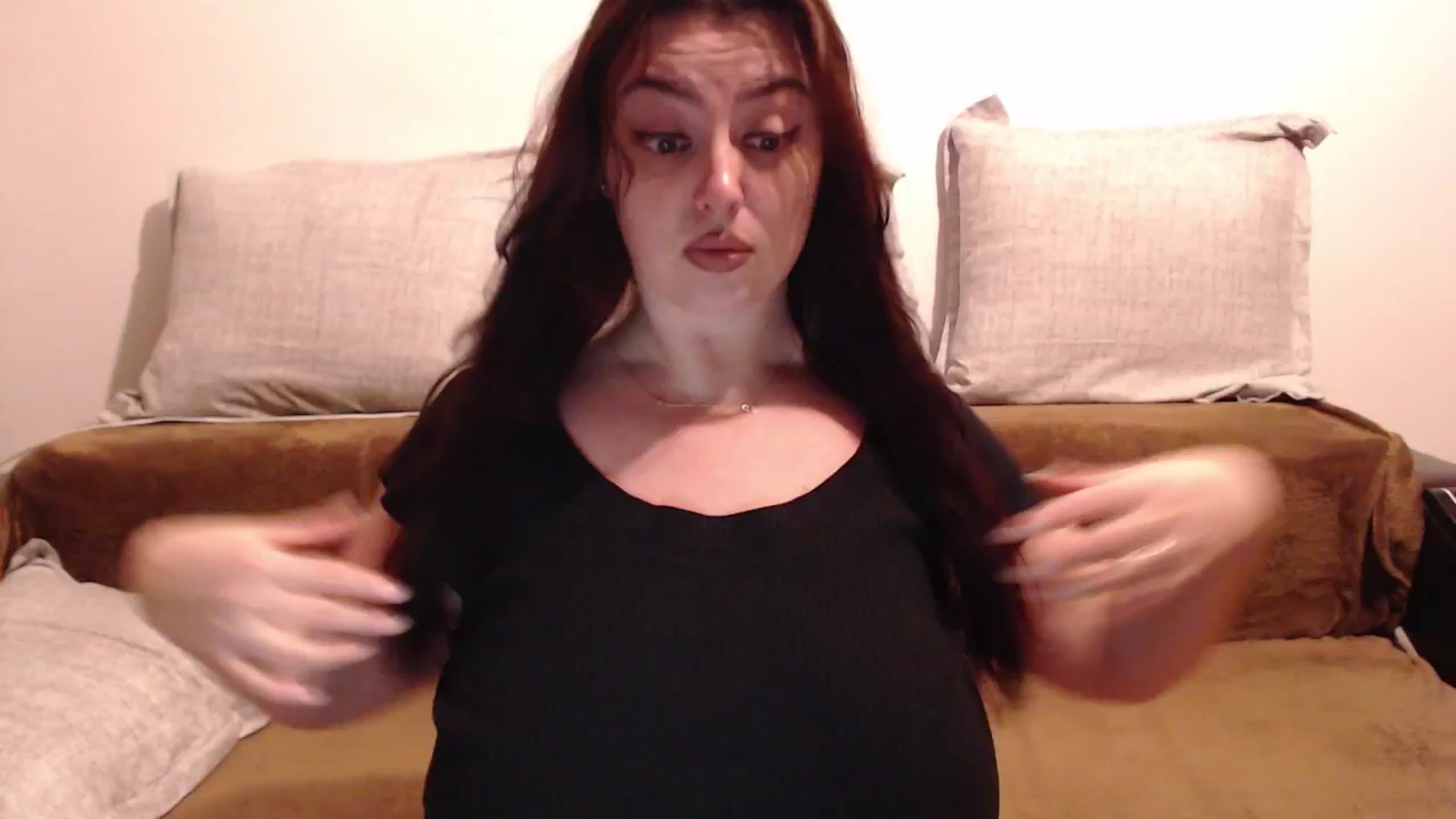 Gallery image thumbnail from Kellybonita's myfreecams stream on, 01/13/2026, 02:21 image 10 of 20