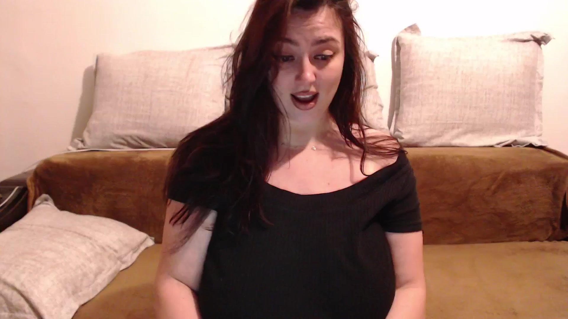 Gallery image thumbnail from Kellybonita's myfreecams stream on, 01/13/2026, 02:21 image 17 of 20