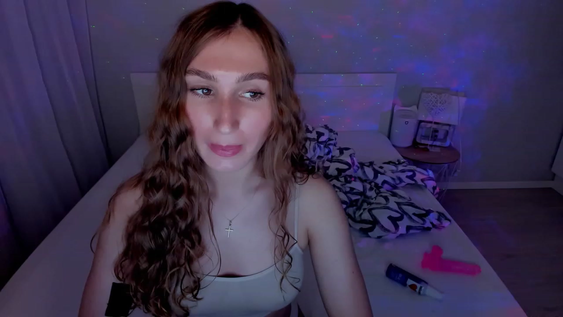 Gallery image thumbnail from Kellykeat's myfreecams stream on, 09/21/2023, 01:43 image 2 of 20