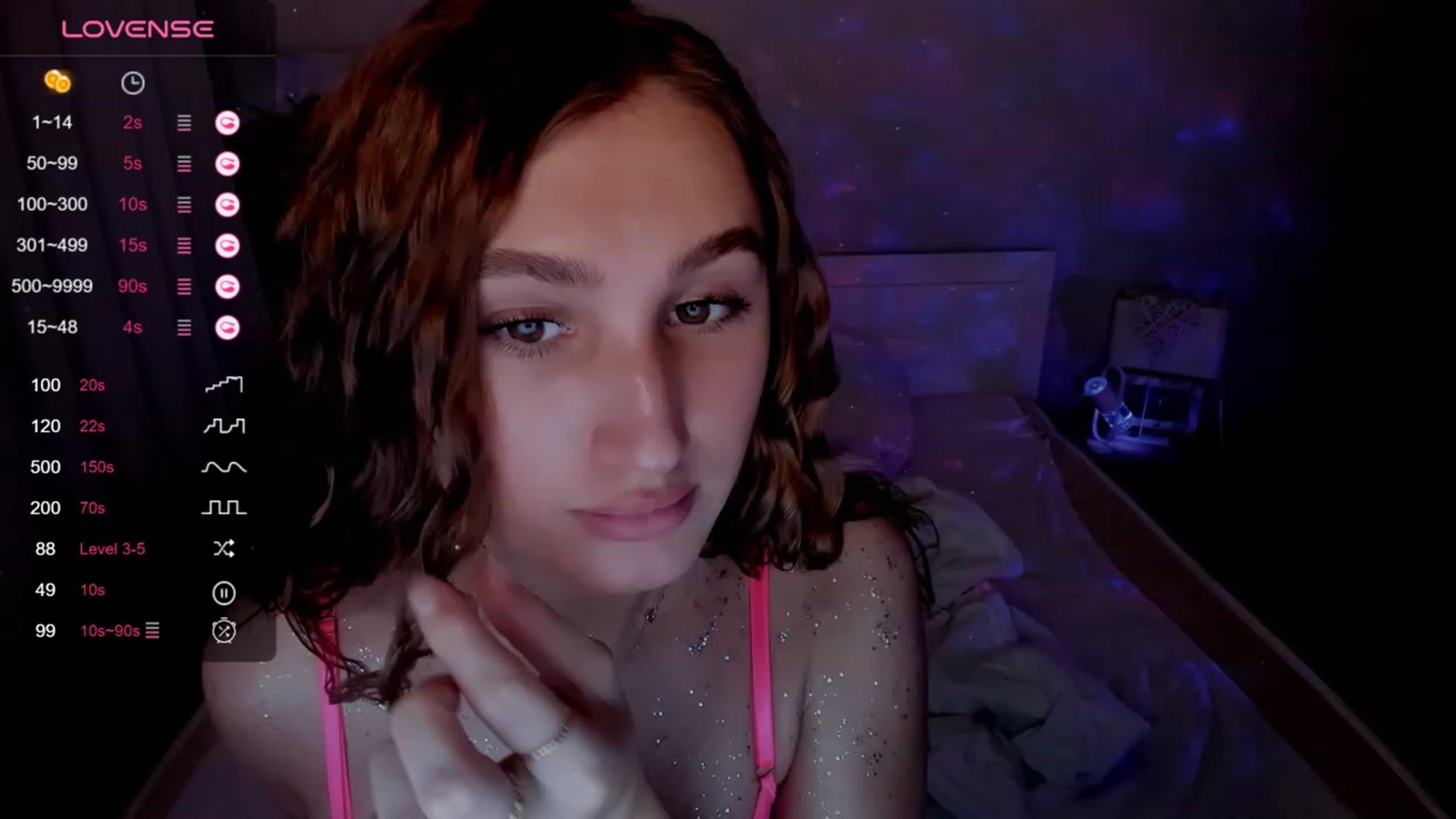 Gallery image thumbnail from Kellykeat's myfreecams stream on, 12/12/2023, 21:47 image 2 of 20
