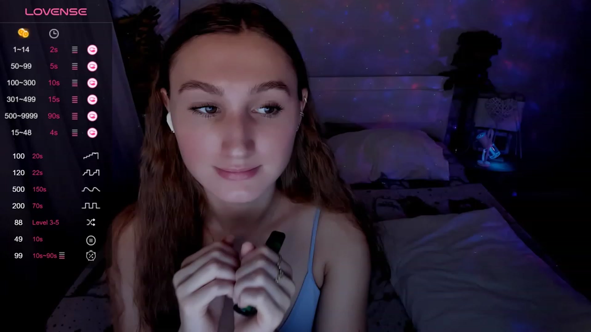 Gallery image thumbnail from Kellykeat's myfreecams stream on, 12/16/2023, 21:14 image 13 of 20