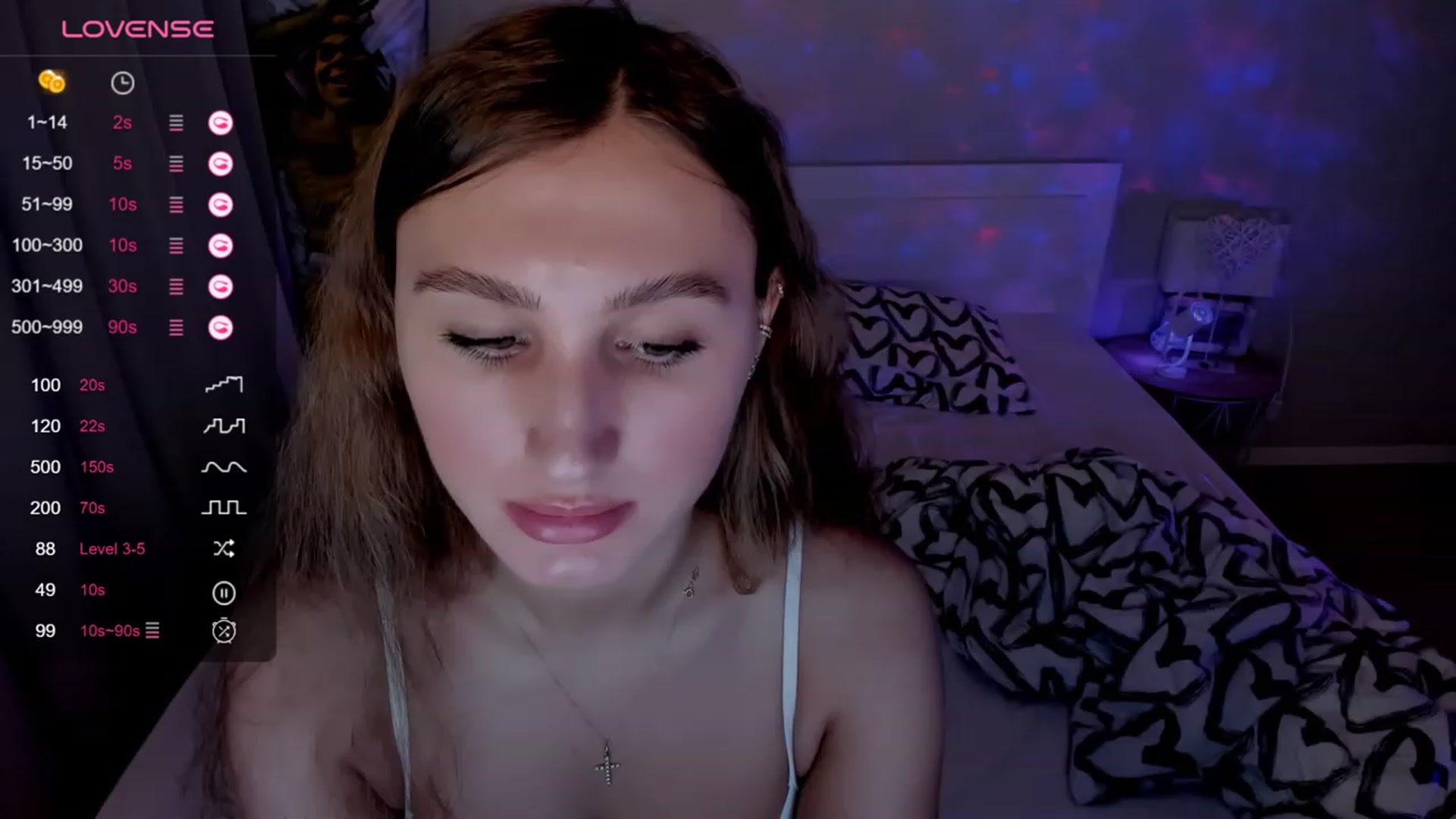 Gallery image thumbnail from Kellykeat's myfreecams stream on, 12/24/2023, 23:14 image 3 of 20