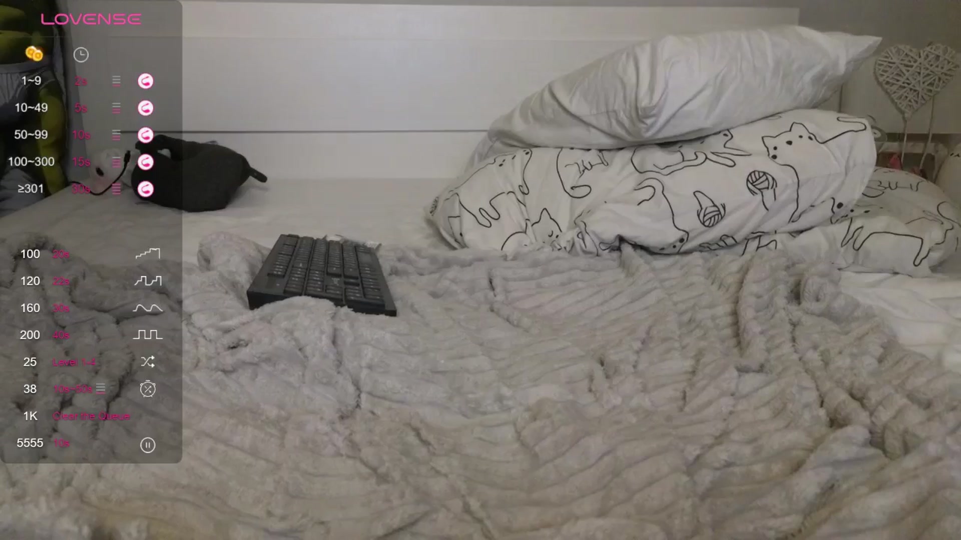 Gallery image thumbnail from Kellykeat's myfreecams stream on, 10/25/2025, 21:14 image 7 of 20