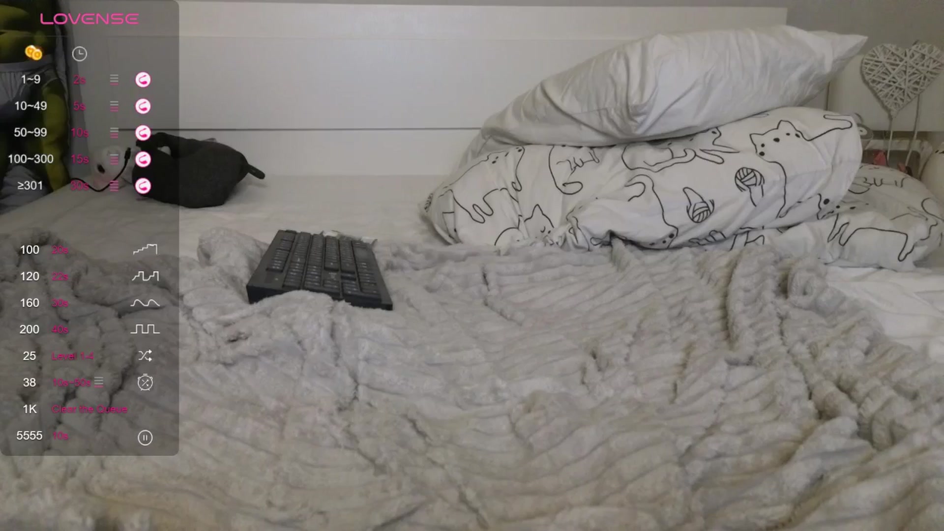 Gallery image thumbnail from Kellykeat's myfreecams stream on, 10/25/2025, 21:14 image 6 of 20
